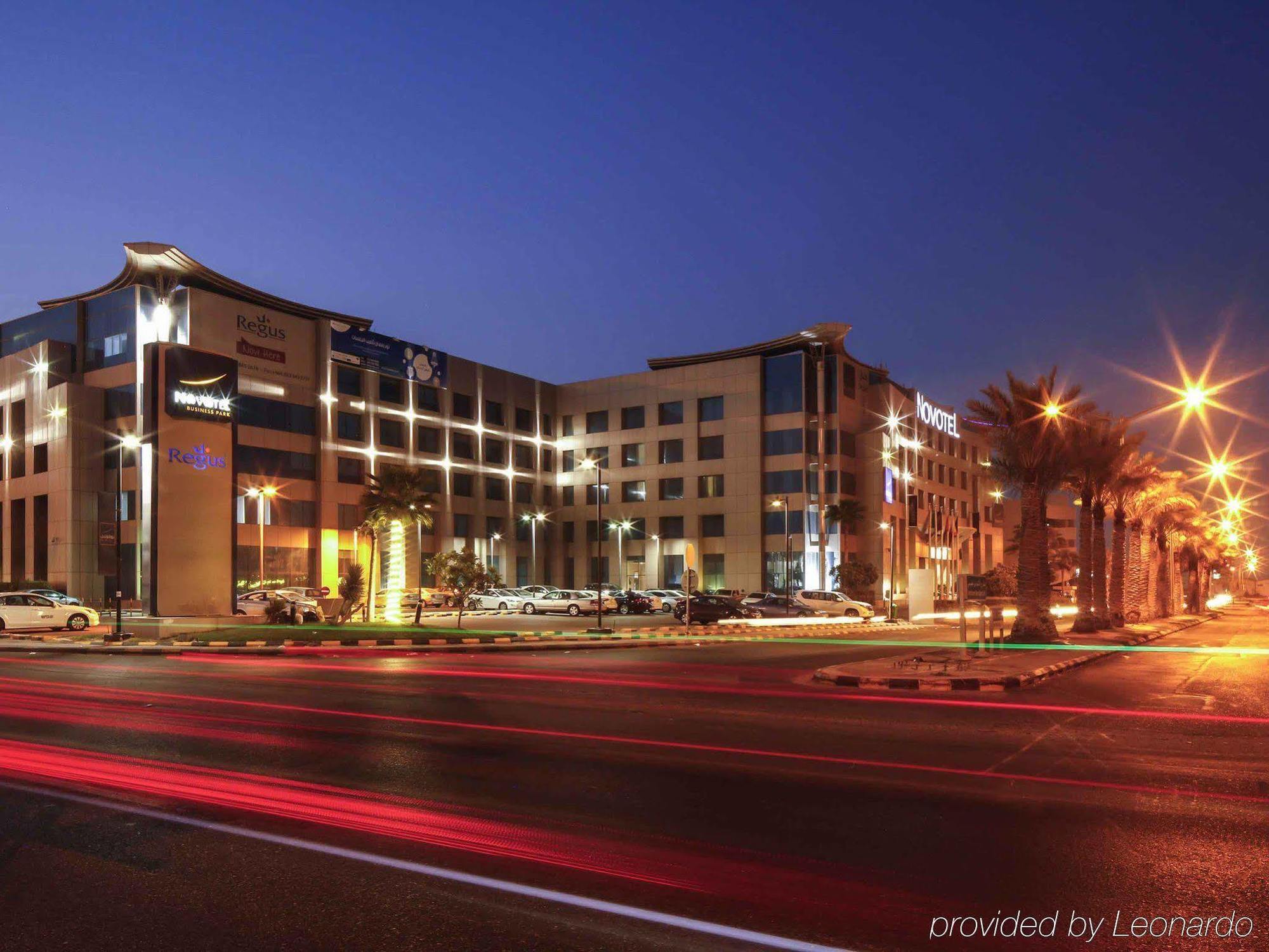 Novotel Dammam Business Park Ngoại thất bức ảnh