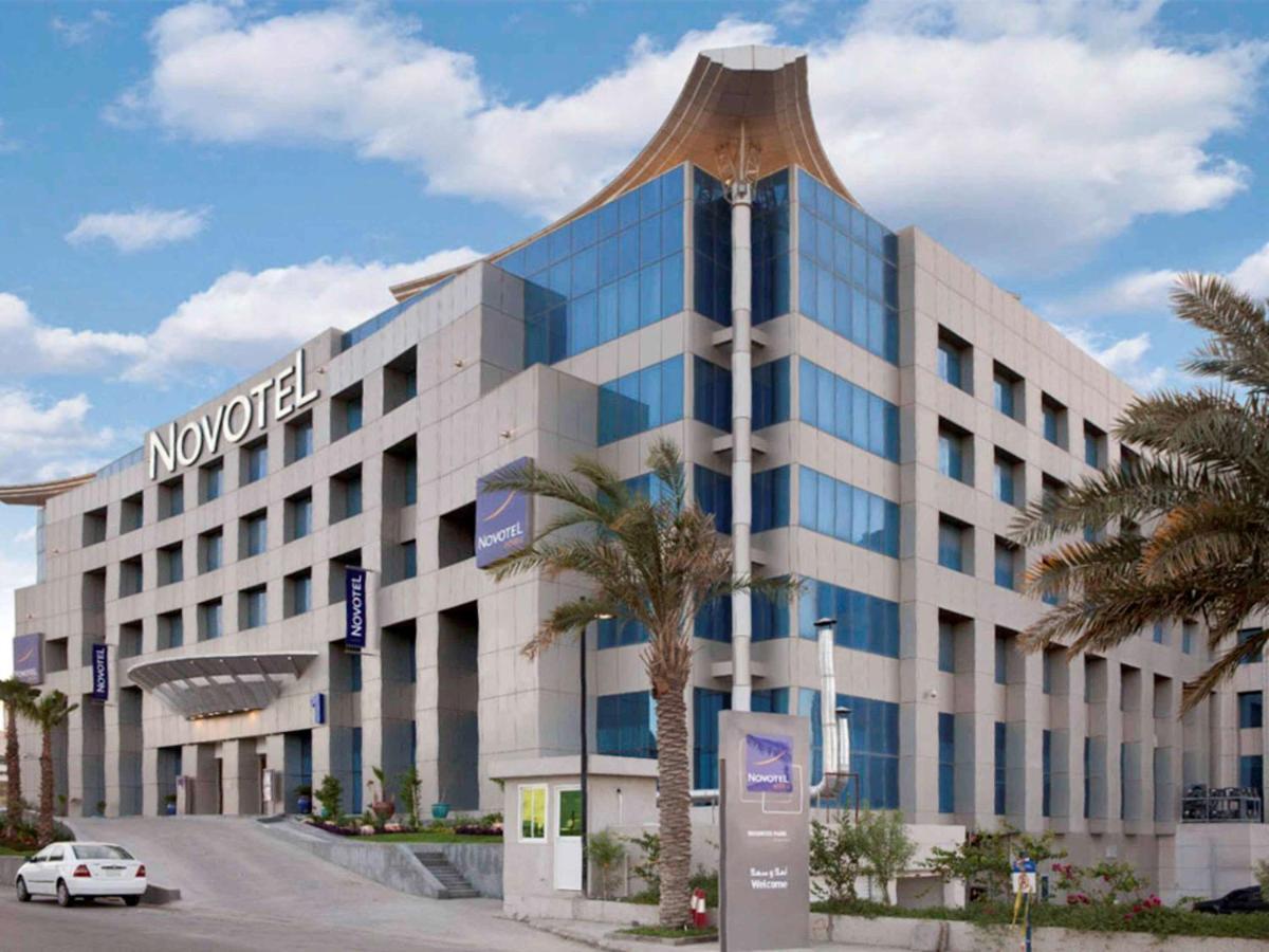 Novotel Dammam Business Park Ngoại thất bức ảnh